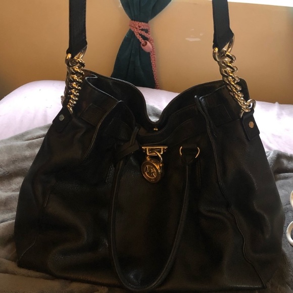 *SOLD* Michael Kors large Hamilton Satchel - Picture 4 of 6